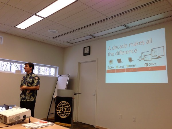 Will Schoen, technical account manager for Microsoft Federal Services, speaks at the chapter's February luncheon about Office 365 and cloud initiatives.