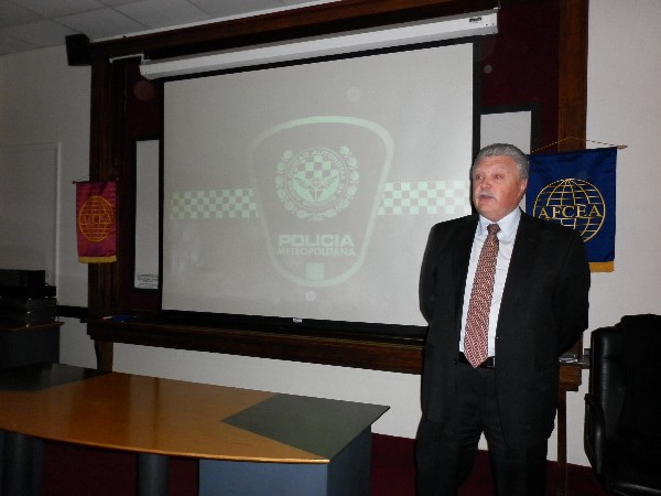 Eduardo Jorge Martino, chief superintendent of communications and technical services, Metropolitan Police, addresses the chapter at its August conference on public safety and biometrics.