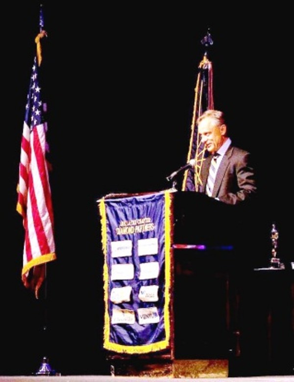 Lampton Enochs, managing partner of Oscar-winning Moonbot Studios, delivers the keynote speech to a packed house honoring 14 scholarship recipients in April.