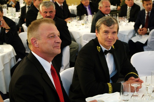 Gen. Vlastimil Picek, CZAF (Ret.), minister, Ministry of Defense of the Czech Republic, and Brig. Gen. Rudolf Urban, vice rector, University of Defense Brno, join together at a celebration of the chapter's 20th anniversary in May.