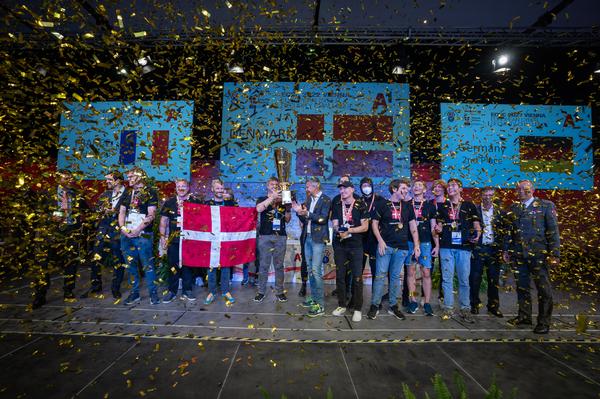 Team Denmark celebrates winning the European Cyber Security Challenge 2022 in September. Photo (c) David Bohmann