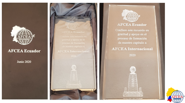 During the September visit, Santos bestows a gift to AFCEA International. "AFCEA Ecuador, Confers this acknowledgment in gratitude to the support in the formation process of our chapter to AFCEA International." 