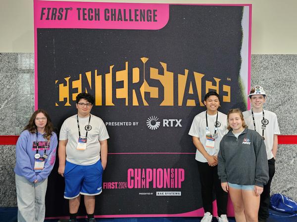 Team 15527 includes students (from l-r) Gwyn Cedarholm, Xander Sanchez, Deylan Acasio,  Julia Sorensen and Douglas Morris. 