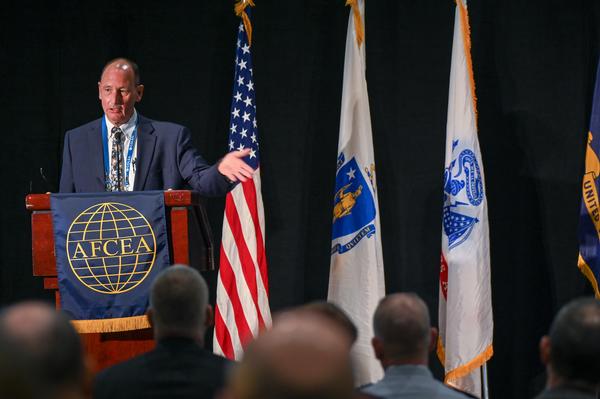 Keynote speaker Kevin Fahey, assistant secretary for acquisition, Office of the Secretary of Defense, U.S. Department of Defense, discusses the Defense Department’s efforts to transform the acquisition process during the 42nd New Horizons Symposium in March.