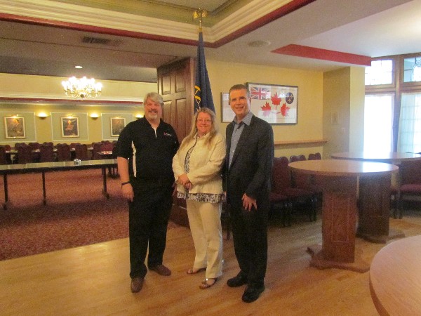 At the June luncheon are (l-r) Wayne Teeple, president and CEO of luncheon sponsor Phirelight; AFCEA Canada Regional Vice President Kelly Stewart-Belisle; and guest speaker Tom Levasseur.