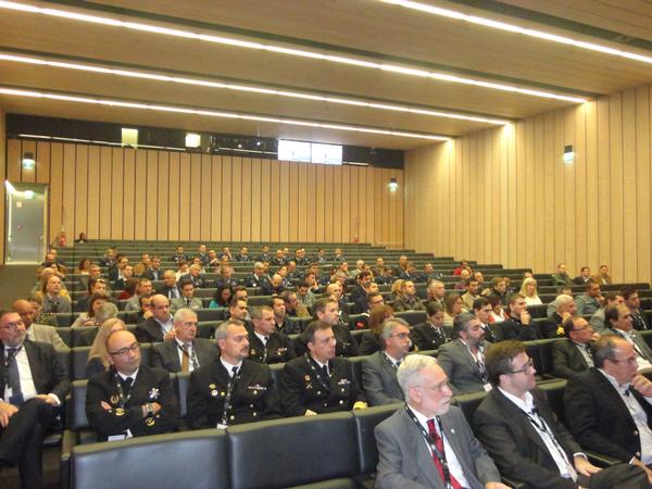 November seminar attendees represent all segments of defense, including Portugal's Ministry of Defense, the General Joint Staff and the three branches of the armed forces. 