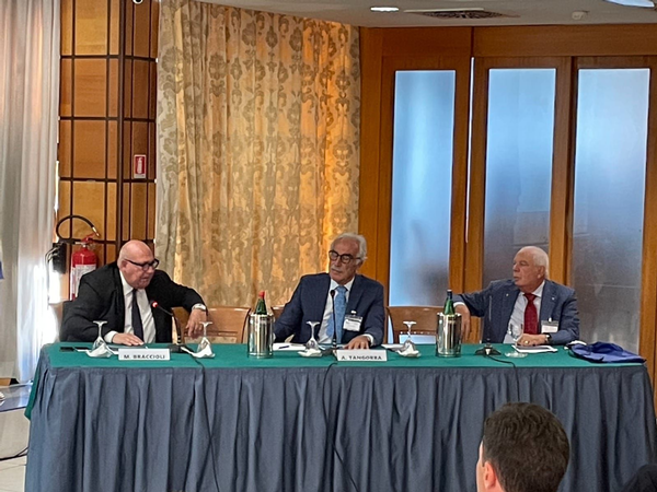Marco Braccioli; Lt. Gen. Antonio Tangorra, ITAF (Ret.), chapter president; and Brig. Gen. A. Giannatiempo, present at the September conference.