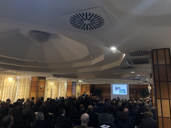 The chapter's February conference organized around the theme of blockchain drew a large number of attendees. 