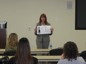 Lois Harper, an executive coach to the Space and Naval Warfare Systems Command and the Program Executive Office, Command, Control, Communications, Computers and Intelligence leadership, discusses her work experience with Young AFCEANs at the February meeting.