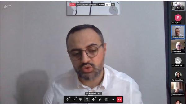 Kamil Bayar, VIA Management Consulting, presents design-focused thinking to the participants in the March webinar.