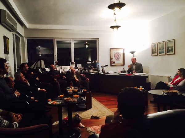 Guest speaker Dr. Mahmut Karadeniz, former vice president of ASELSAN Inc., shares his experiences at a January chapter mentoring event.