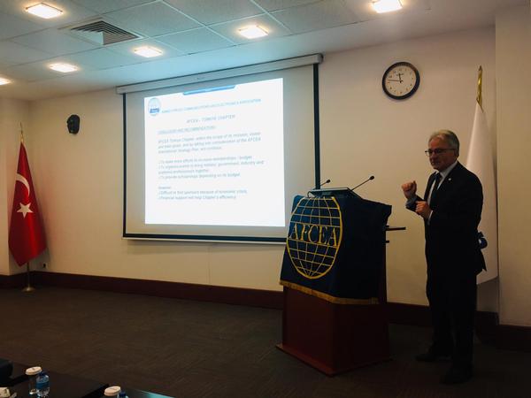 Maj. Gen. Erich Staudacher, GEAF (Ret.), vice president EMEA and general manager Europe, addresses chapter at the July meeting. 