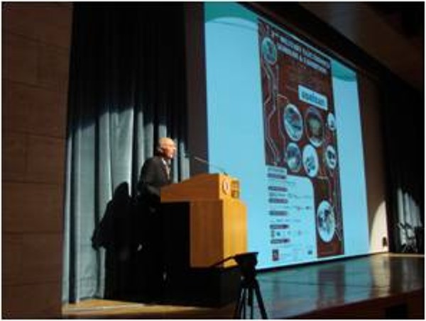 Col. I. Bora Buyukoner, TUA (Ret.), chapter president, makes his opening remarks at the September seminar on military electronics.
