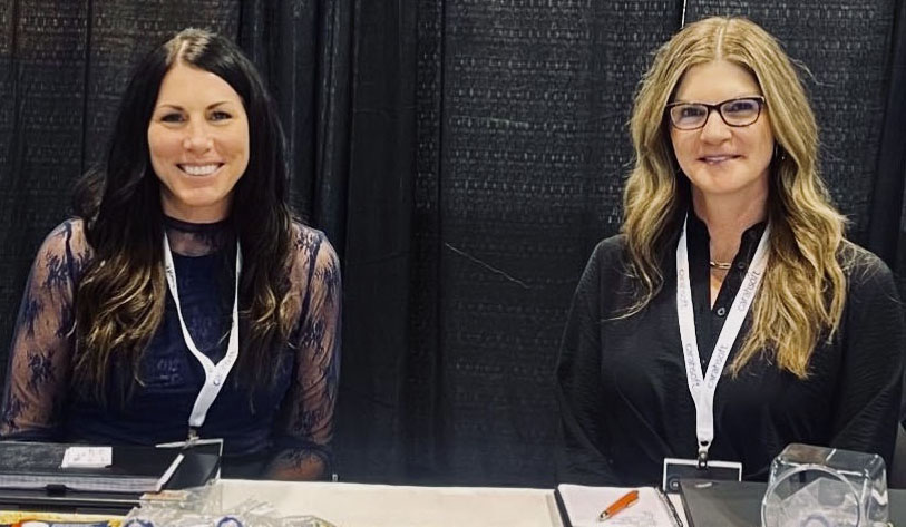 Lindsey Briganti and Erin Determan (l-r)