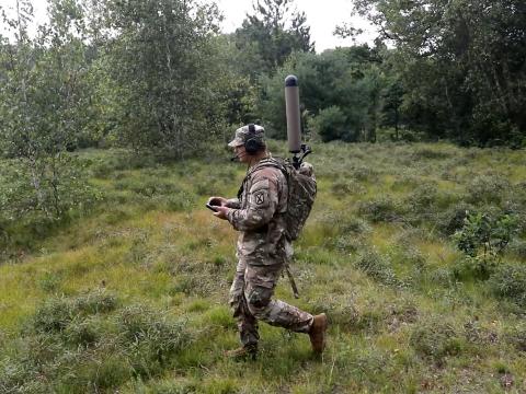 U.S. Army soldiers use the TLS BCT Manpack in the field. U.S. Army courtesy photo