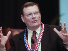 Terry Halvorsen, U.S. Defense Department chief information officer, speaks about using cloud technology. Photo by Bob Goodwin