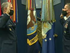 The vice chairman of the Joint Chiefs of Staff, Gen. John Hyten, USAF (l), promotes Robert Skinner, USAF (r), to lieutenant general in advanced of Skinner’s move to lead the Defense Information Systems Agency and commander, Joint Force Headquarters Department of Defense Information Networks.