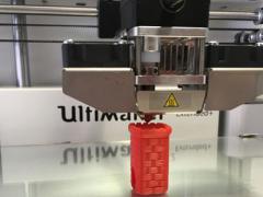 A new policy approved by the secretary of the Army requires the use of advanced manufacturing techniques, which included 3D printing, for new and existing systems. Credit: Pixabay/mebner1