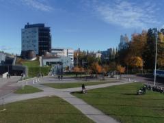 Three groups of researchers in Finland conduct outdoor experiments at Tampere University’s Hervanta campus to simultaneously jam a radio-controlled improvised explosive device while receiving tactical communication signals on the same frequency band. Tampere University