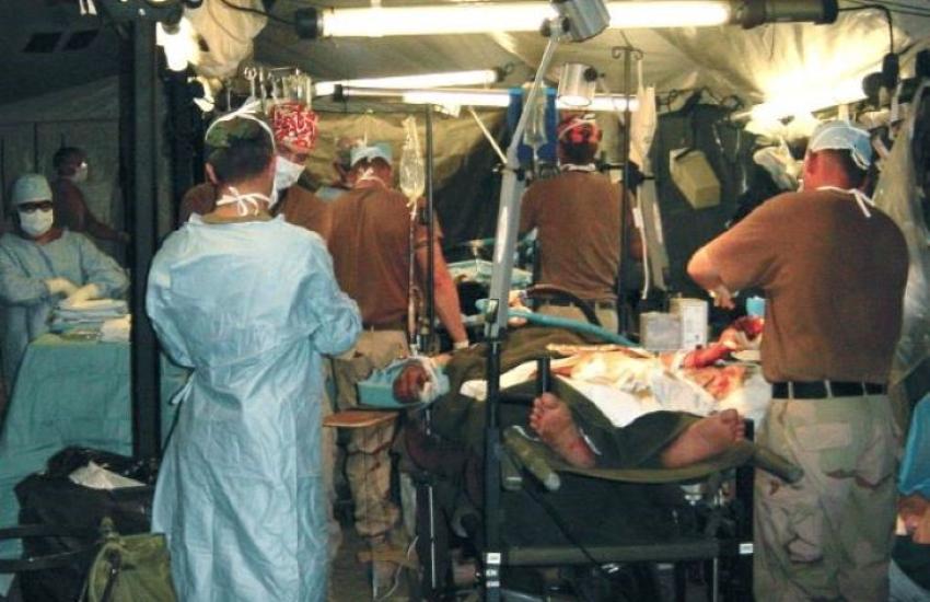 U.S. Air Force medical personnel respond to a mass casualty event during Operation Desert Storm. Credit: U.S. Air Force Medical Service