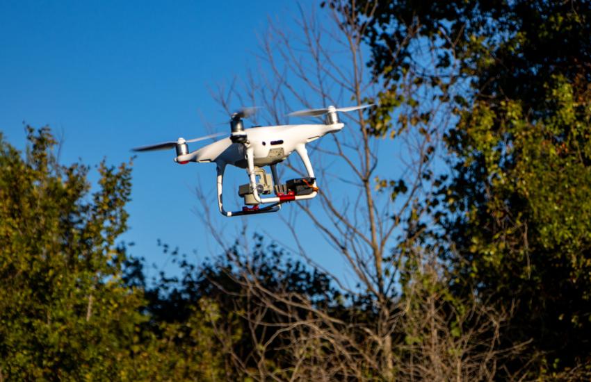A commercial drone flies during a training exercise focused on multidomain operations across warfighting functions. Credit: Spc. Jacob Nunnenkamp, U.S. Army