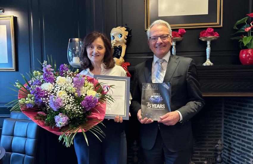 Pia Sementilli celebrates 40 years at AFCEA Europe.