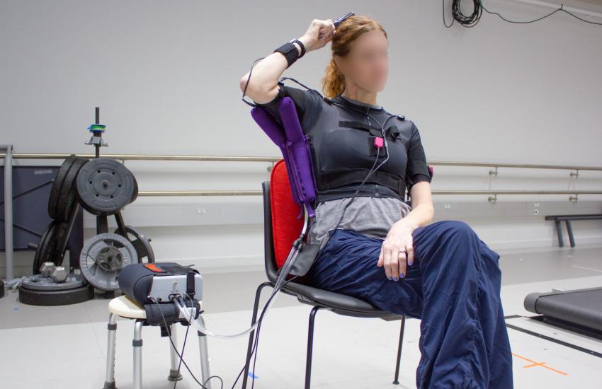 The Reachable robot being developed by researchers at Harvard’s Move Laboratory, assists patients with shoulder mobility issues so that they can more easily accomplish everyday tasks. Credit: James Arnold/Harvard University 