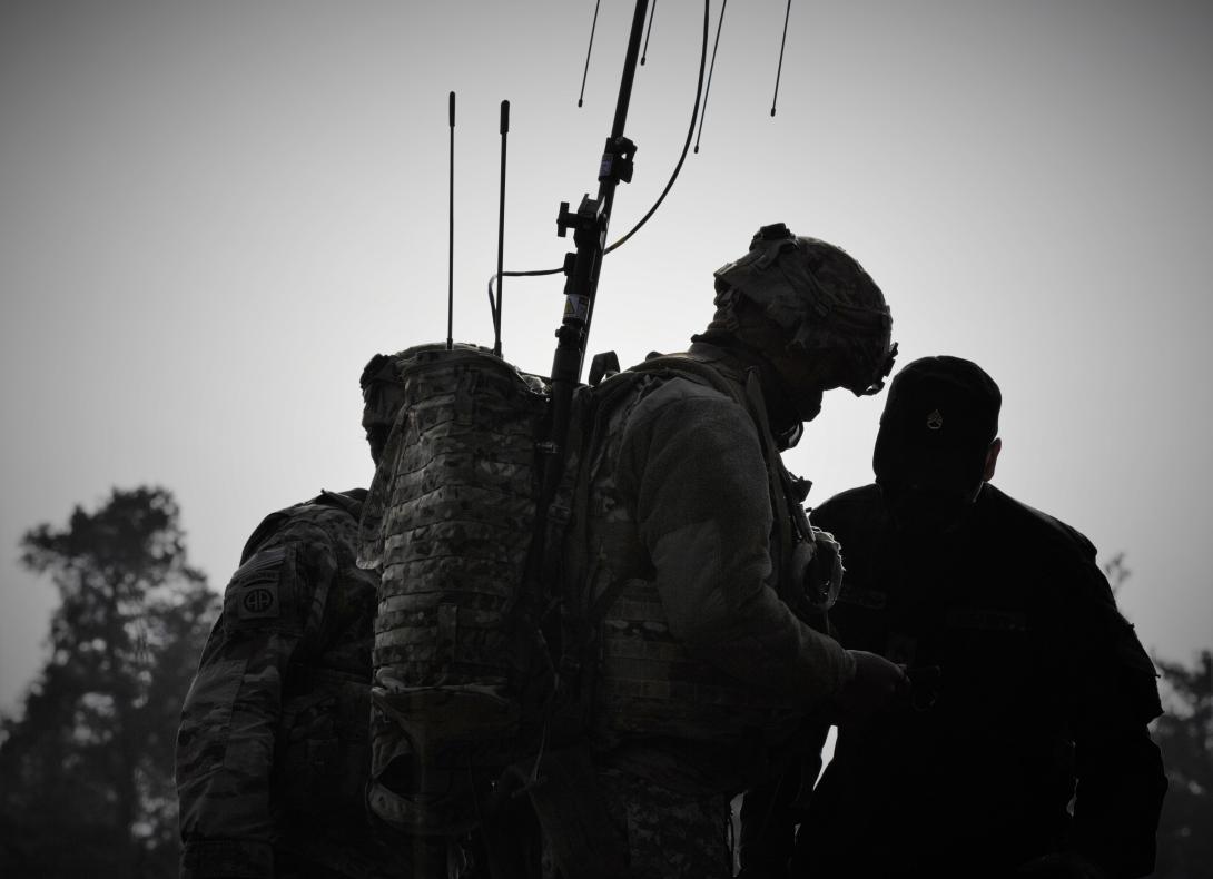 U.S. Army Soldiers conduct electronic warfare training. U.S. Army photo by Sgt. Julian Padua.