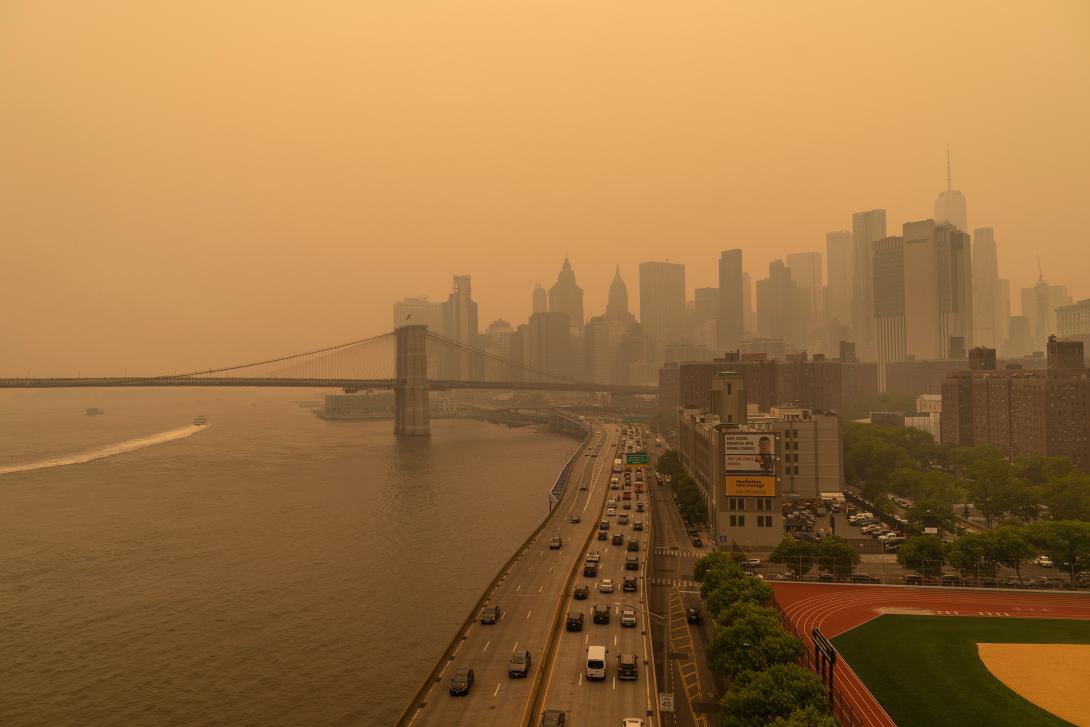 In June, Canadian wildfire smoke creates a hazy New York City skyline. Credit: lev radin/Shutterstock