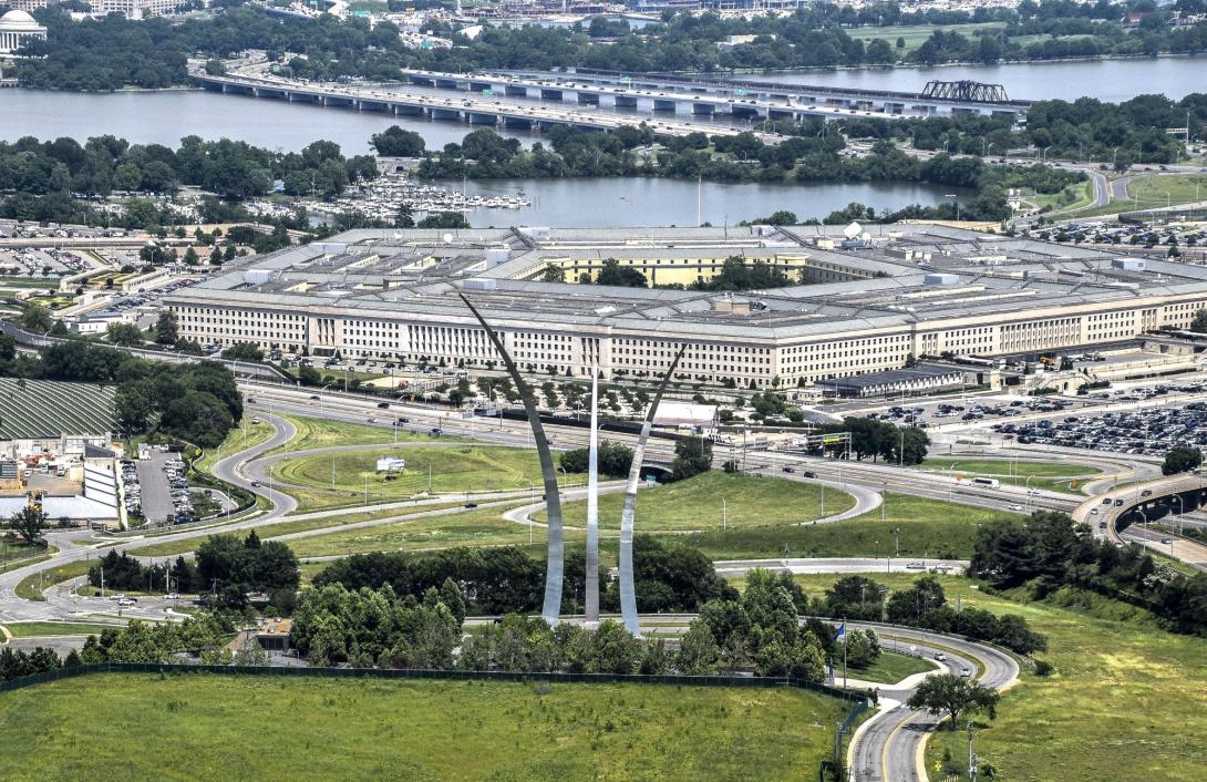 The Department of Defense’s Transition Tracking Action Group will allow personnel around the military, including warfighters, to be better informed more quickly. Credit: Sgt. 1st Class Marisol Walker