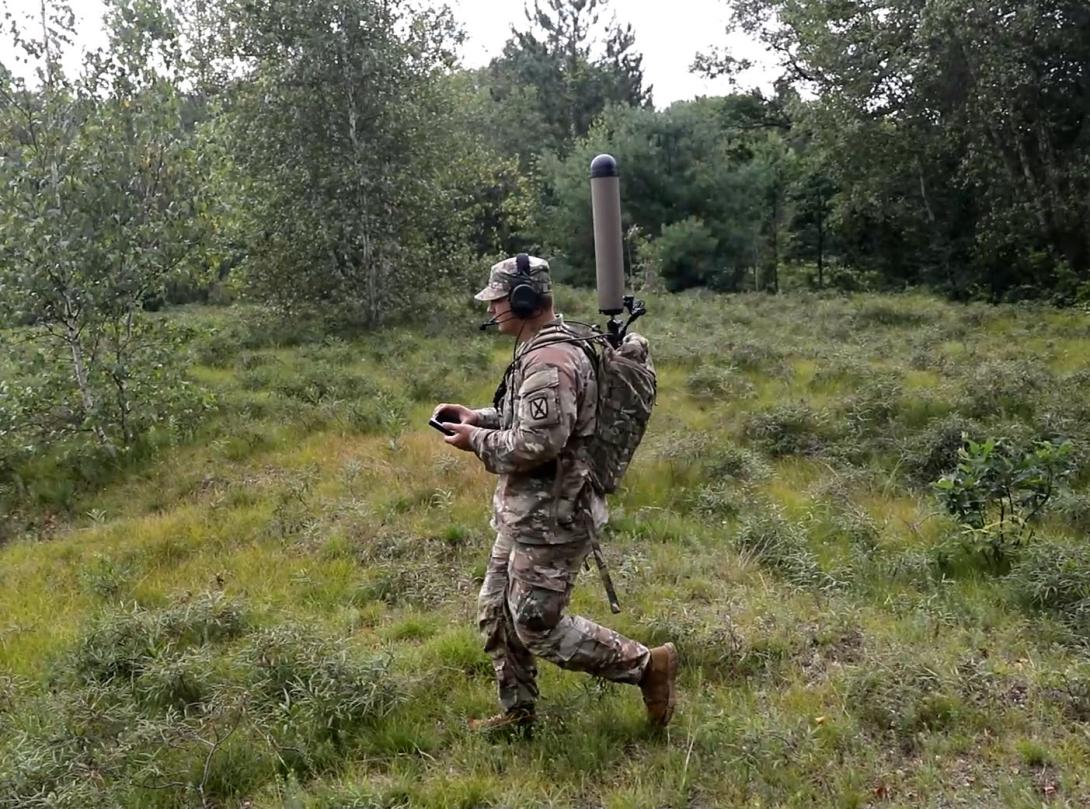 U.S. Army soldiers use the TLS BCT Manpack in the field. U.S. Army courtesy photo