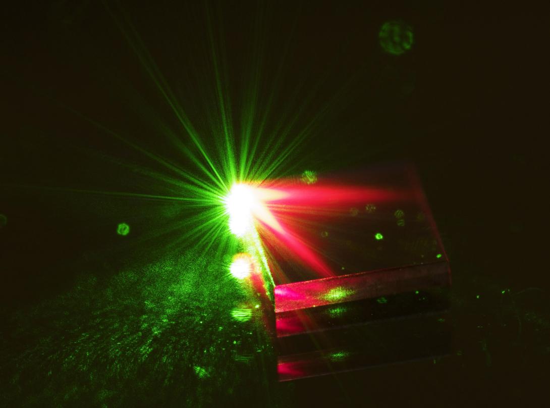 Shown is a solid-state material (diamond with atom-like defects called “nitrogen vacancies.”) These NV-diamonds are useful as solid-state magnetometers that could help with navigation. Credit: U.S. Army