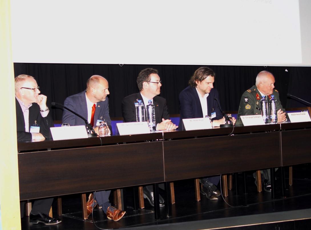 Panelists discussing cyber issues at TechNet Europe 2016 include (l-r) Dr. Phil Jones, Airbus Defense and Space; Dennis Pieterse, CGI; Peter Rost, Rohde & Schwarz Cybersecurity GmbH; Christoph Erdmann, Secusmart GmbH; and Brig. Gen. Hans Folmer, NEA, Netherlands Defense Cyber Command.