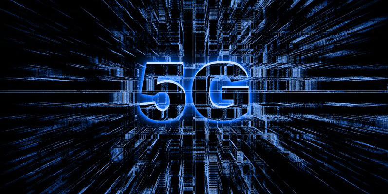 5G wireless technology has the potential to provide the U.S. military with virtual and augmented reality tools for a variety of tasks such as maintenance, inventory tracking and remote medical care. Credit: Shutterstock