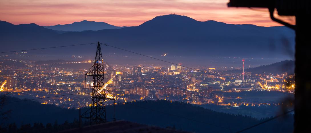 Researchers at the Georgia Institute of Technology have applied for a patent on a specialized radio frequency receiver for collecting data on lightning strikes, a natural random number generator, which could help secure the electric grid. Credit: urbans/Shutterstock