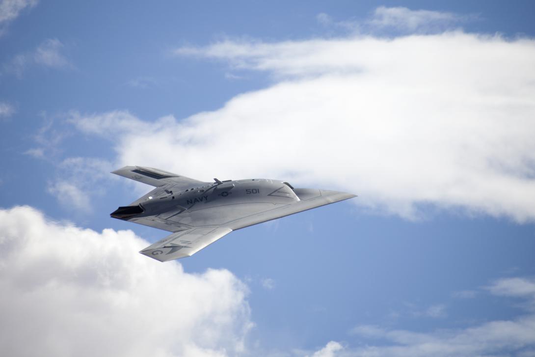 The X-47B flew its first flight in “cruise” configuration (landing gear up) on September 30, marking an important milestone in its flight test program.