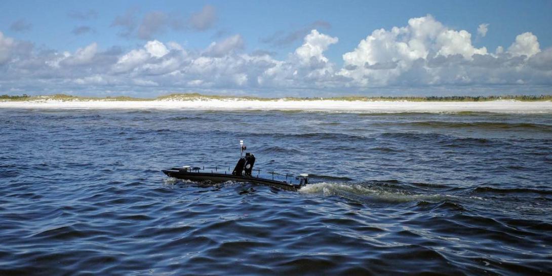 The U.S. Naval Research Laboratory (NRL) Ocean Sciences Division tests the Mantas unmanned surface vehicle’s ability to conduct a detailed survey near Panama City Beach, Florida. The Navy is relying on help from the NRL and other laboratories to build a cadre of unmanned vehicles as a fleet multiplier. Credit: NRL/Daniel Parry