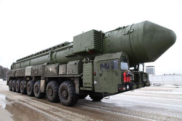Russian Topol-M ballistic missile. Russia and China have the capability to fit ballistic missiles with maneuverable reentry vehicle warheads capable of shifting course in flight. Photo by Vitaly V. Kuzmin, via Wikicommons.