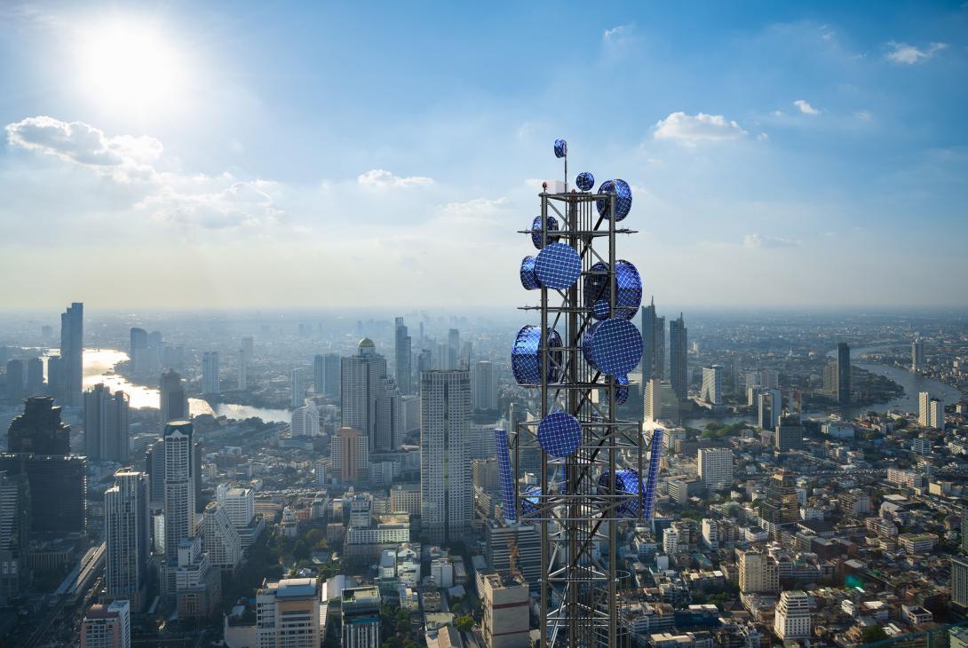 The move from 5G to 6G will transform edge devices into repeaters; cybersecurity must no longer be thought of as simply defending data but defending networks.  Shutterstock/Suwin