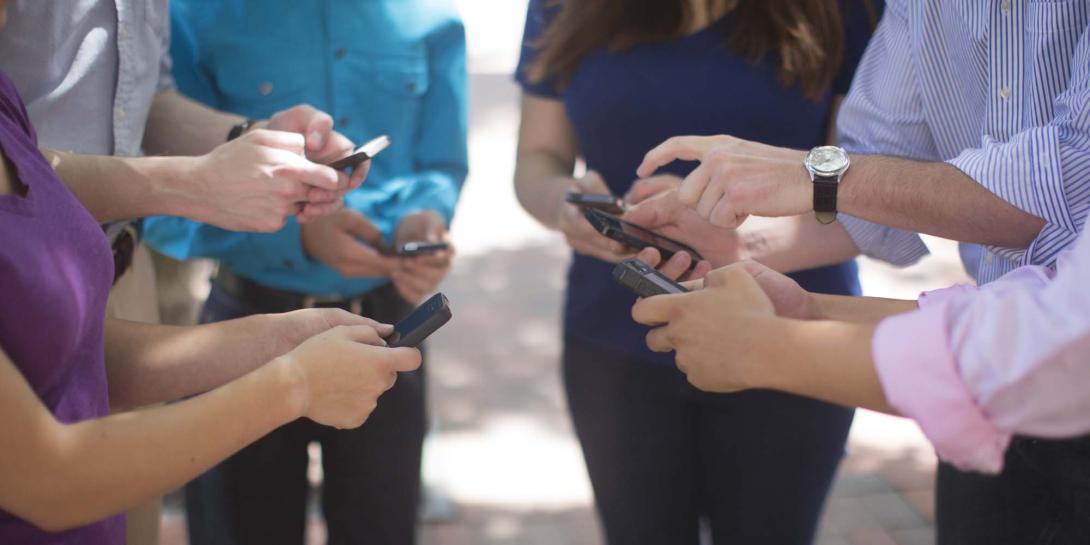 Virtual smartphones running commercial mobile apps from a government-hosted data center could be the future of classified mobility.